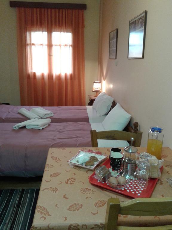 Zephyros Hotel Vitina Eksteriør billede